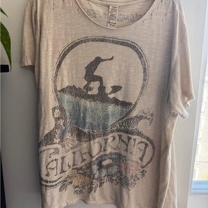 Magnolia Pearl surfer tee